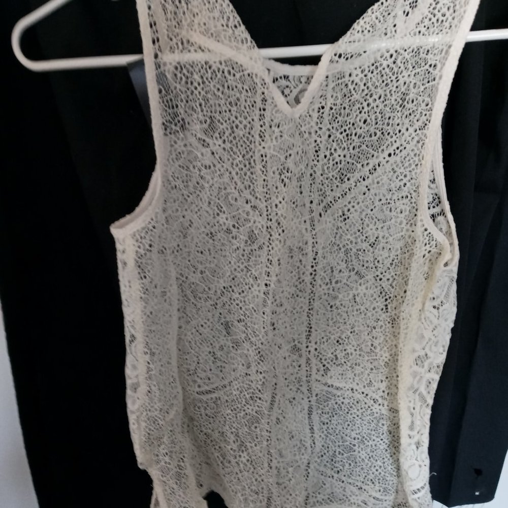 Women's lace top Ivory